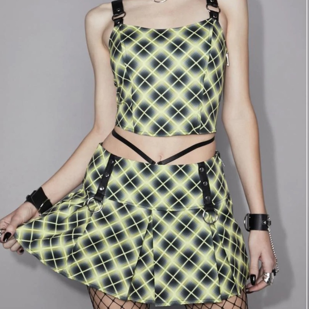 plaid mini skirt, only worn once